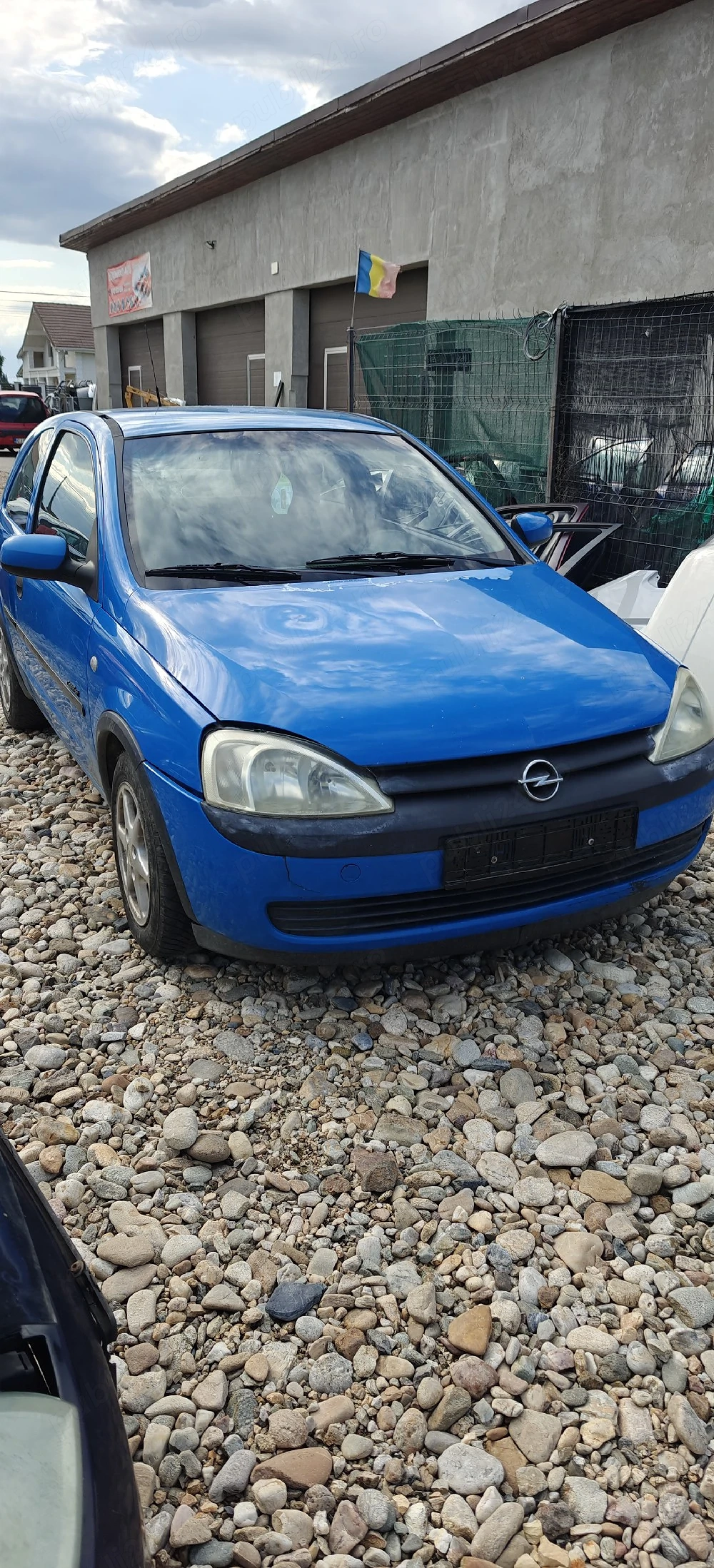 Dezmembrez Opel CORSA C 