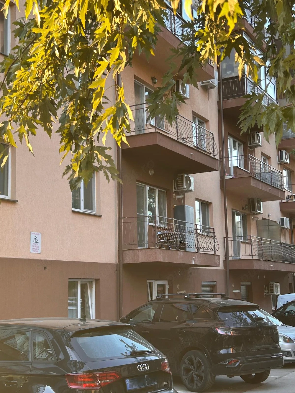 Proprietar: 2 camere, Bloc 2014 (Construcție Solidă), Parter Înalt, Str. Rezervelor 54   Mobilat