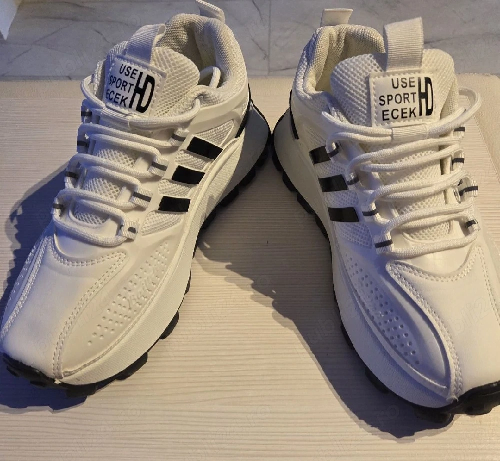vand adidas 42.5