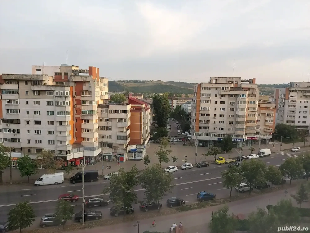Cazare  regim hotelier apartament 2 Cam D PACURARI (Esplanada MIMOZA-aproape de MALL MOLDOVA)