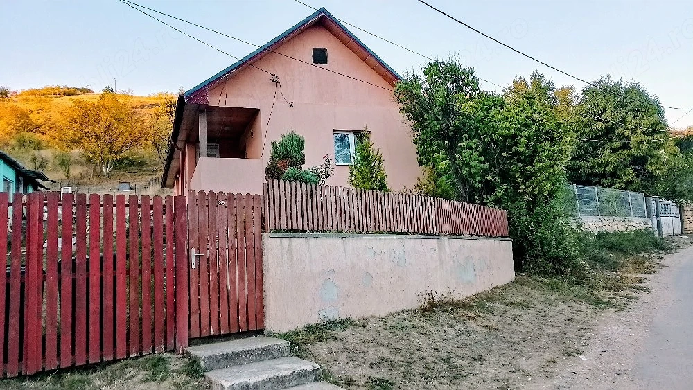 Casă de vânzare în Suceagu, Cluj 