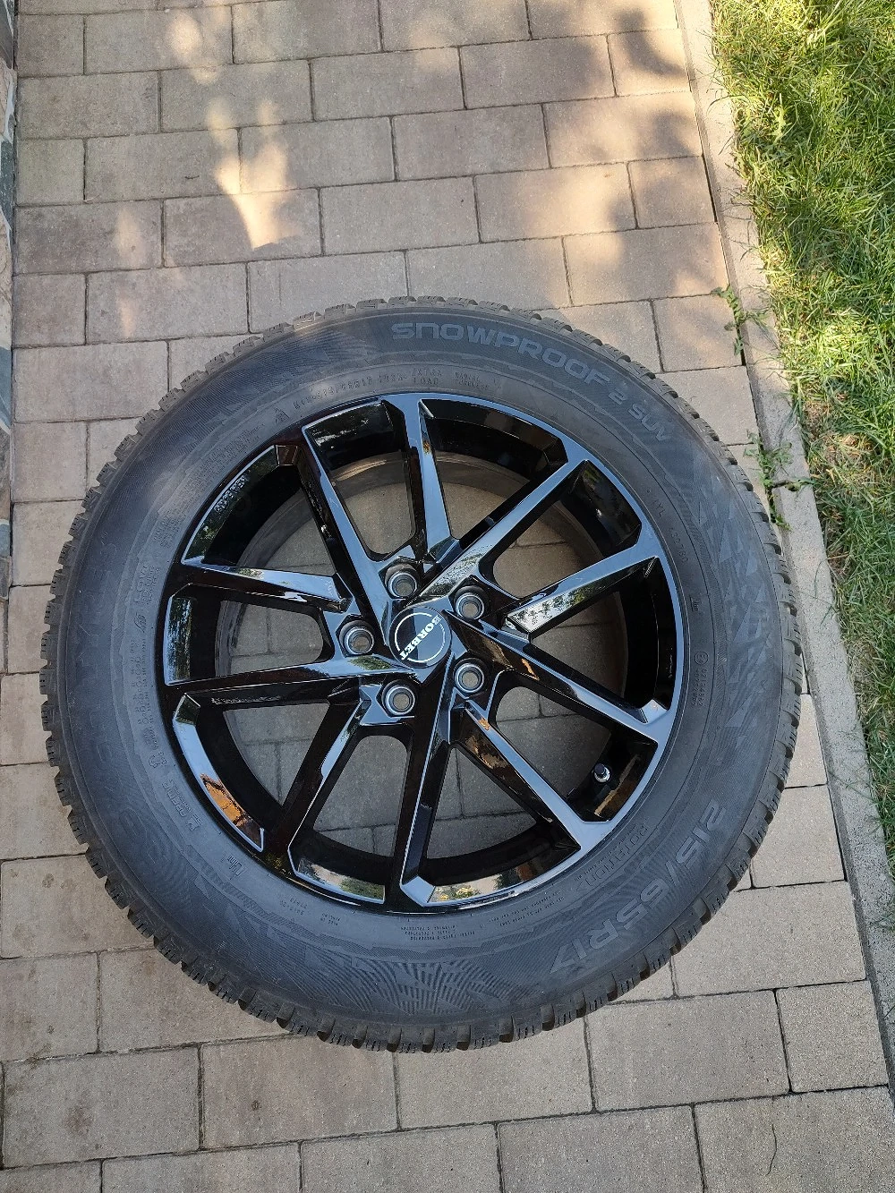 Set 4 jante R17 5x114.3 + anvelope iarnă Nokian Snowproof 2 SUV 215/65 R17 - senzori de presiune