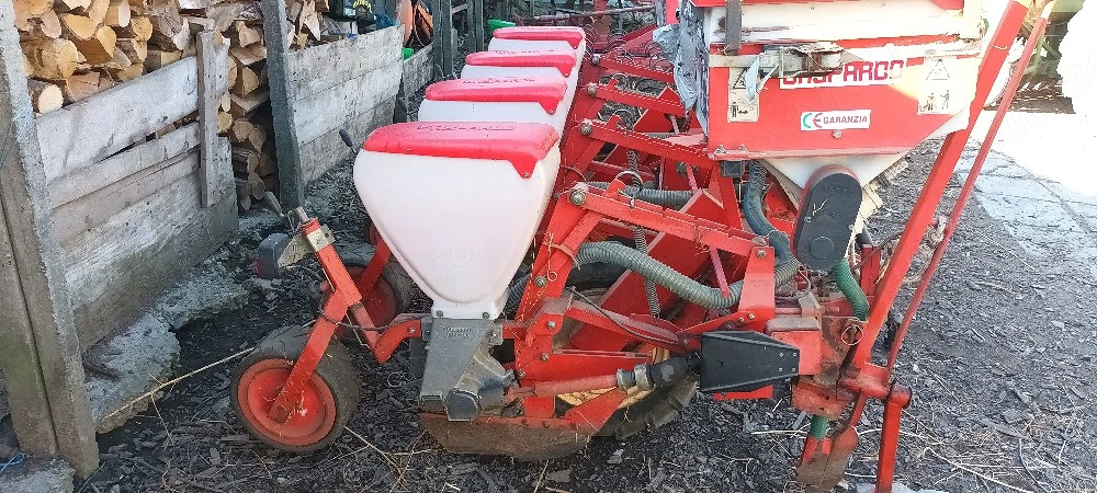 Semănătoare Gaspardo patru rânduri 