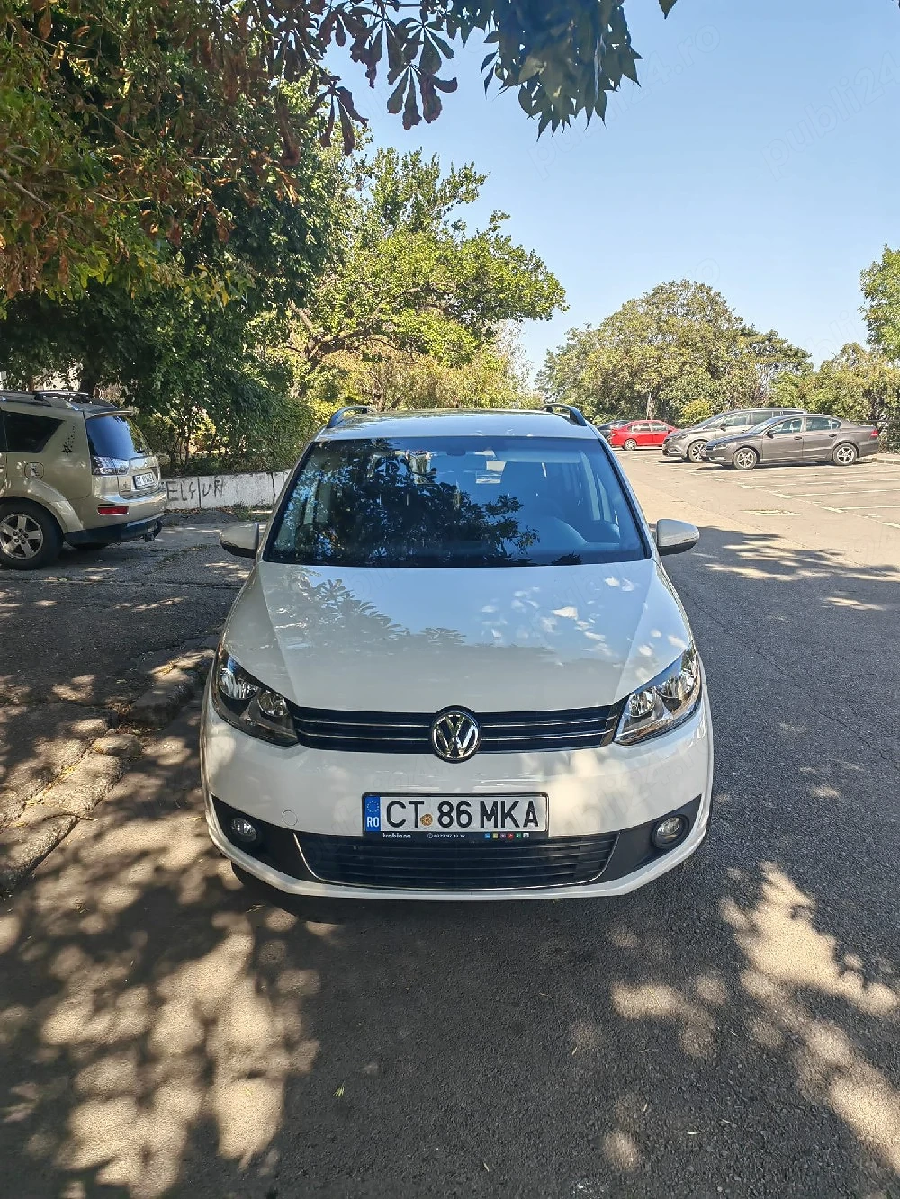 Volkswagen Touran 2012 | 1.6 TDI DSG (Automat)
