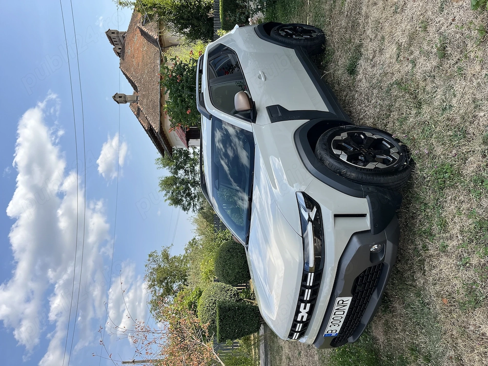 Duster lll varianta Extreme, 1.6 hybrid (4 pistoane), automat, in garantie