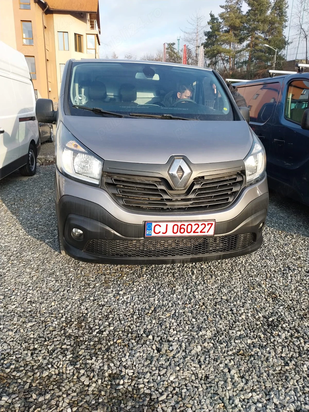 Vanzare Renault Trafic