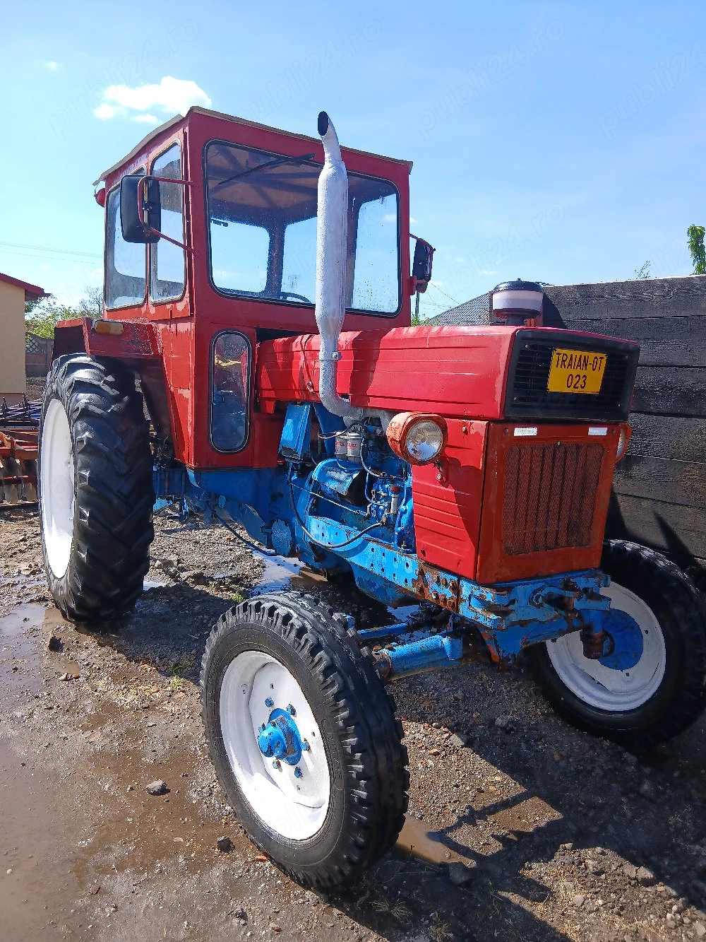 vind  tractor u 650