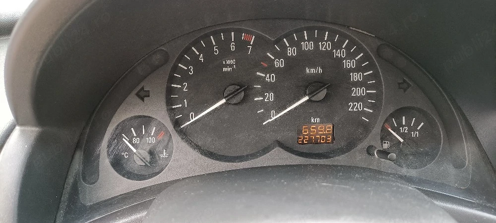Vand Opel CORSA C 1.0 benzina 