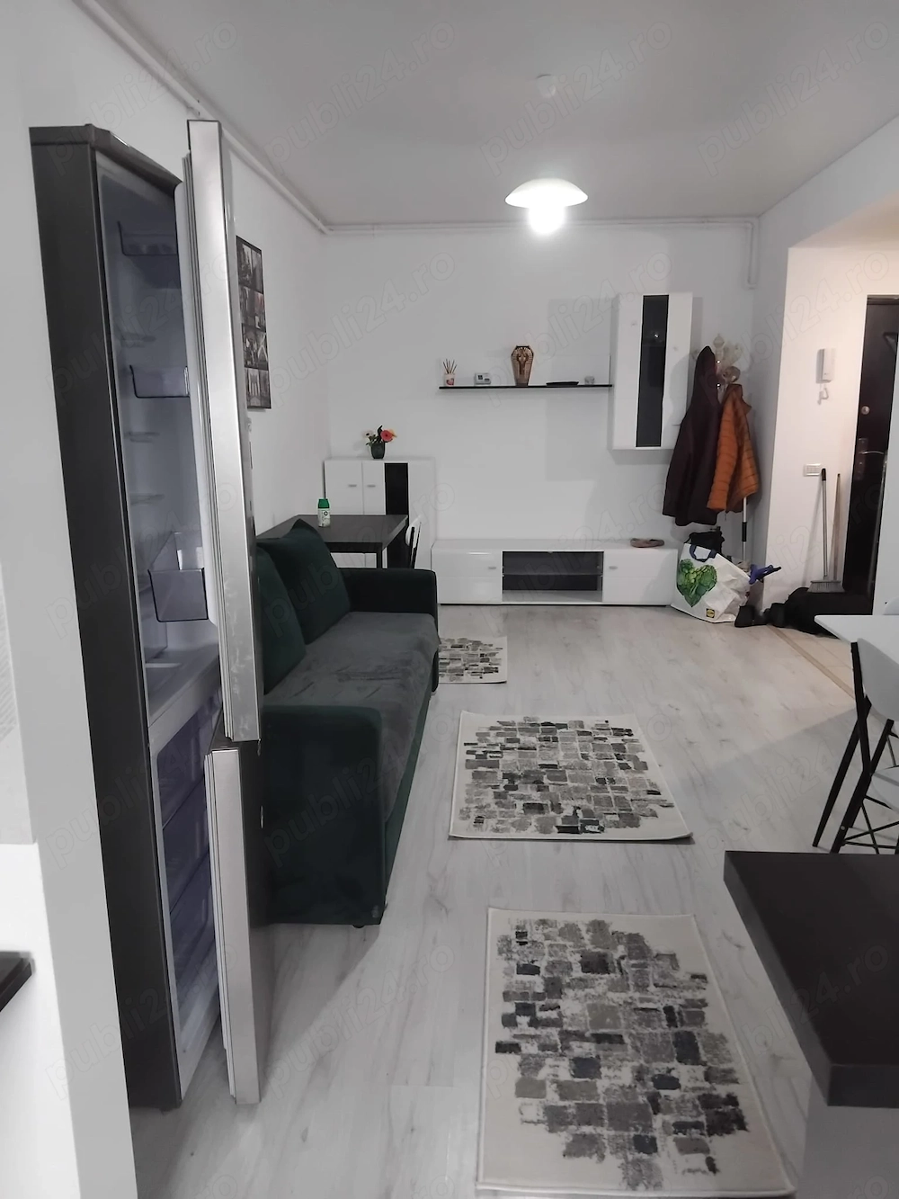 Particular - Studio 2 camere,cu buc open space 42m, complex pollux 330 euro