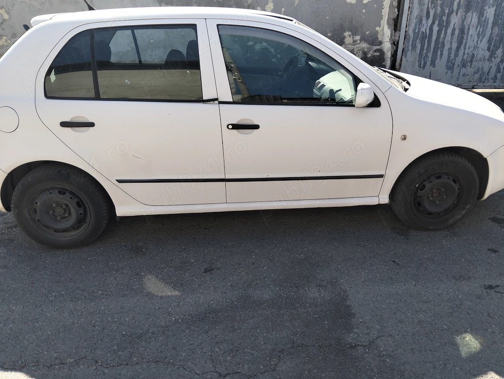 De vanzare Skoda 1.2 benzina 2003 preț 700 euro
