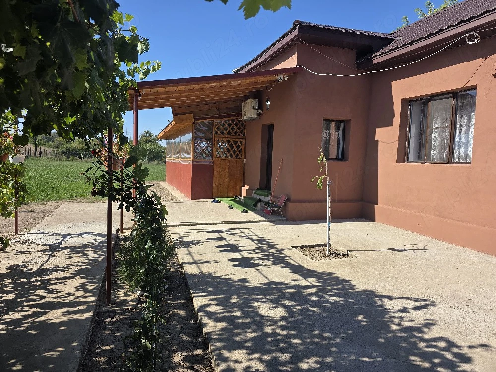 Vand casa sărățeni ialomita 4.7000euro 