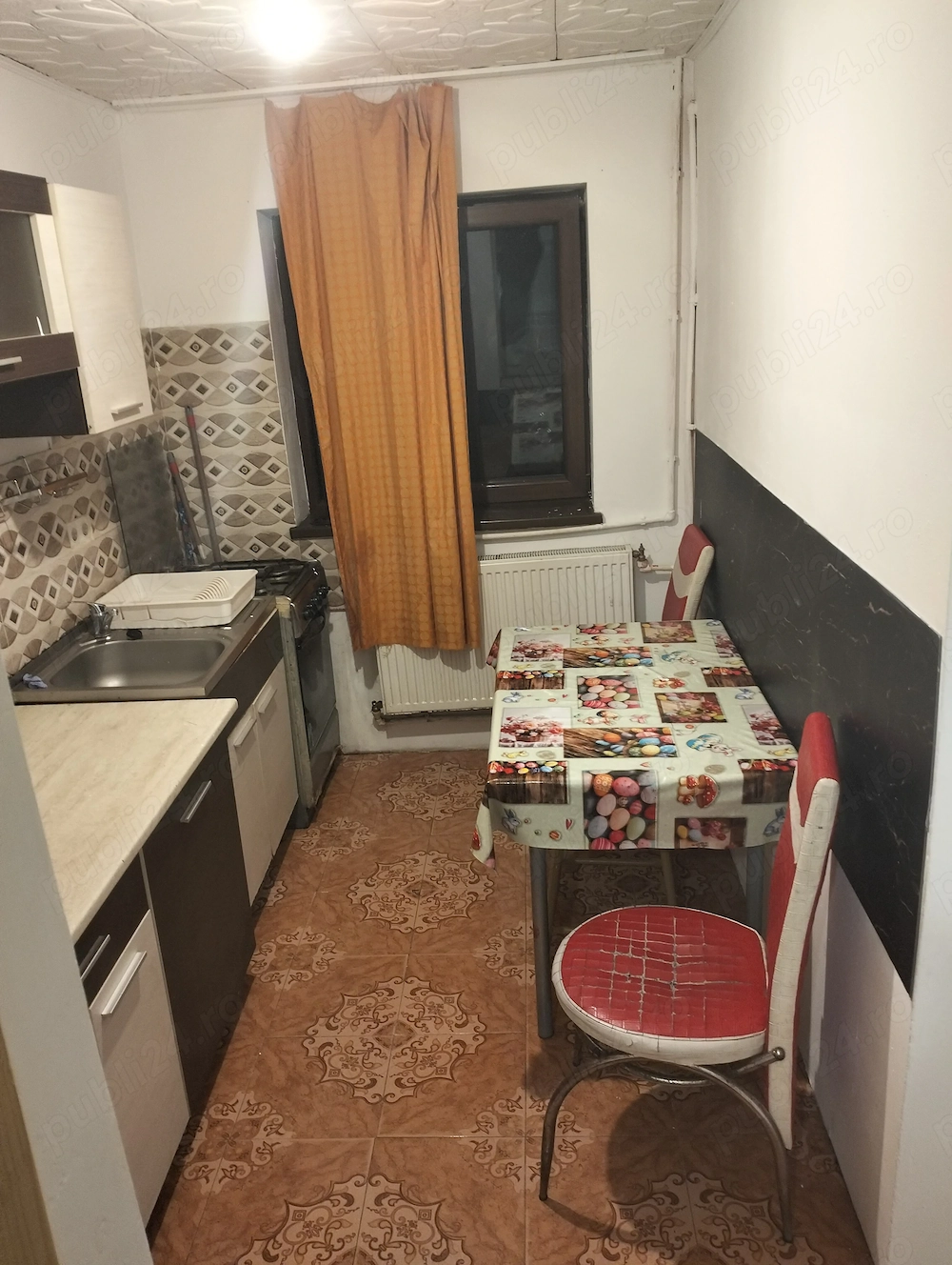 Inchiriez garsoniera la casa ,zona buna linistita