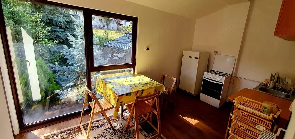 Etaj vila compus din 2 camere de inchiriat + baie + bucatarie pentru studenti, Iasi, zona UMF - 8 mi
