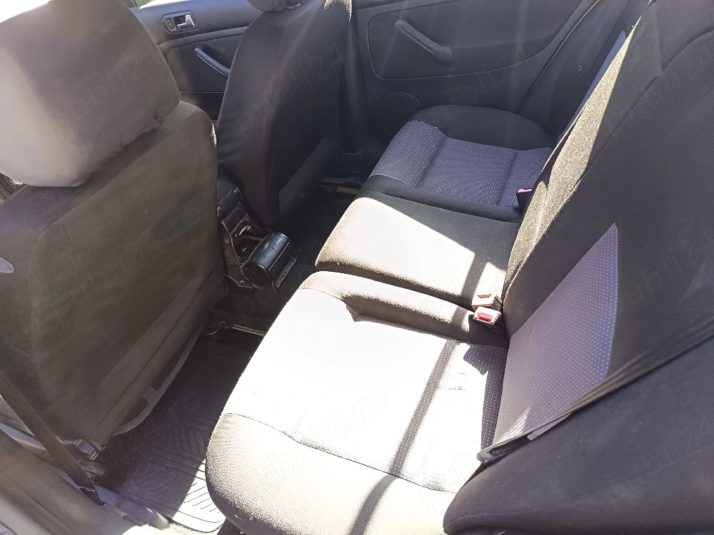 vand Vw golf 4 - 1.6 benzina 600  