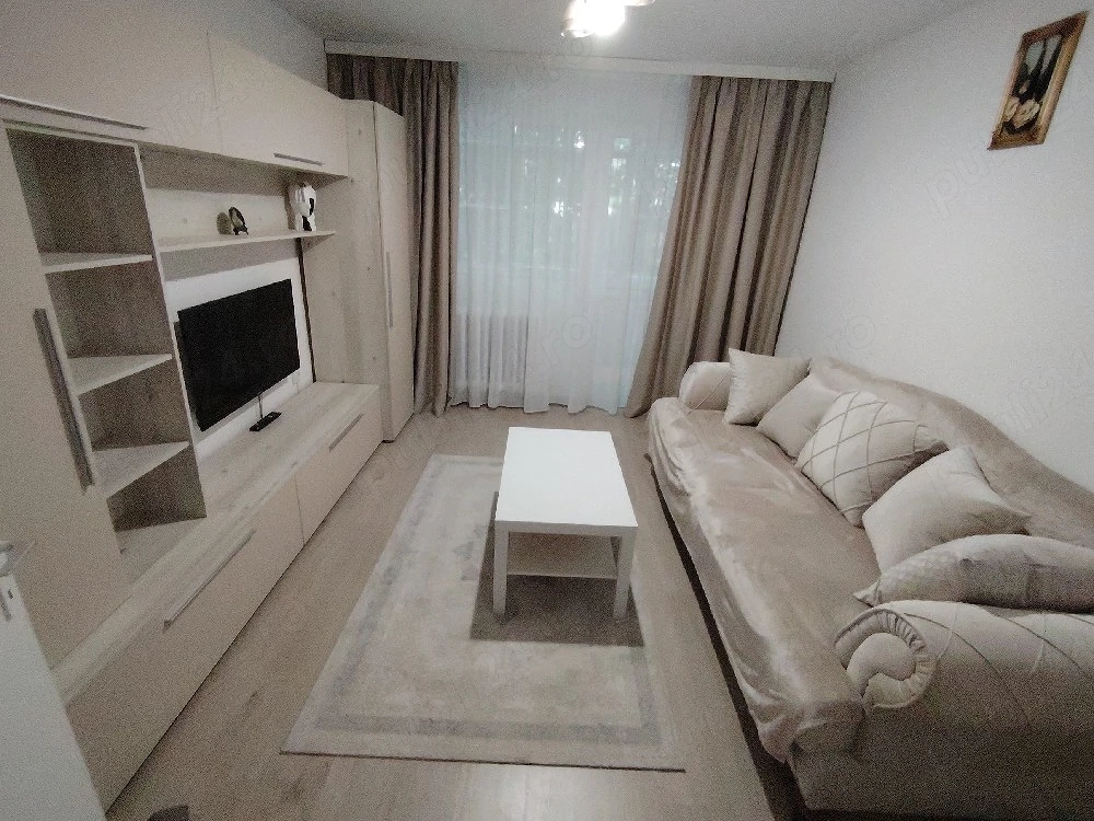 Închiriez 2 camere