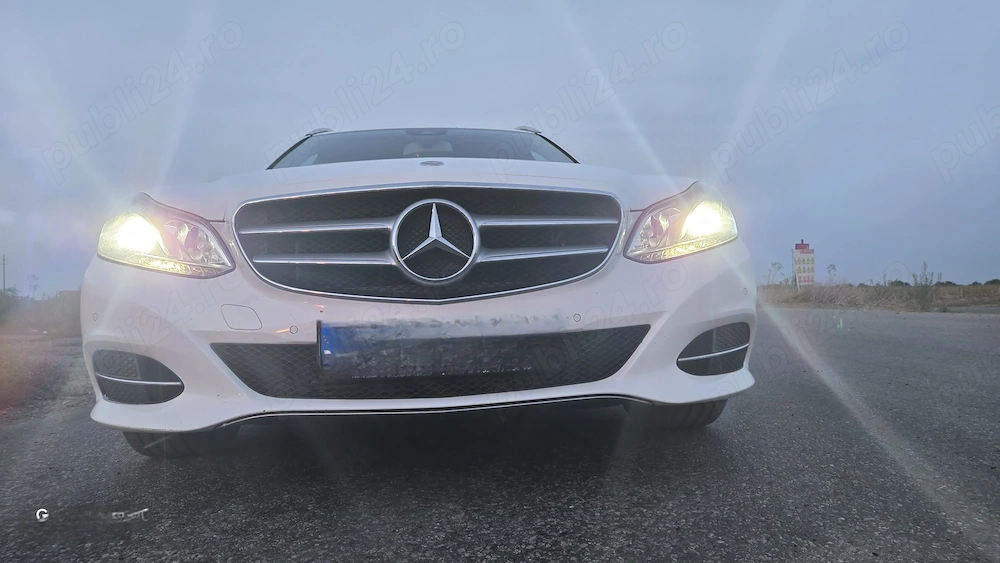 Vând Mecedes Benz E 220, clasa E