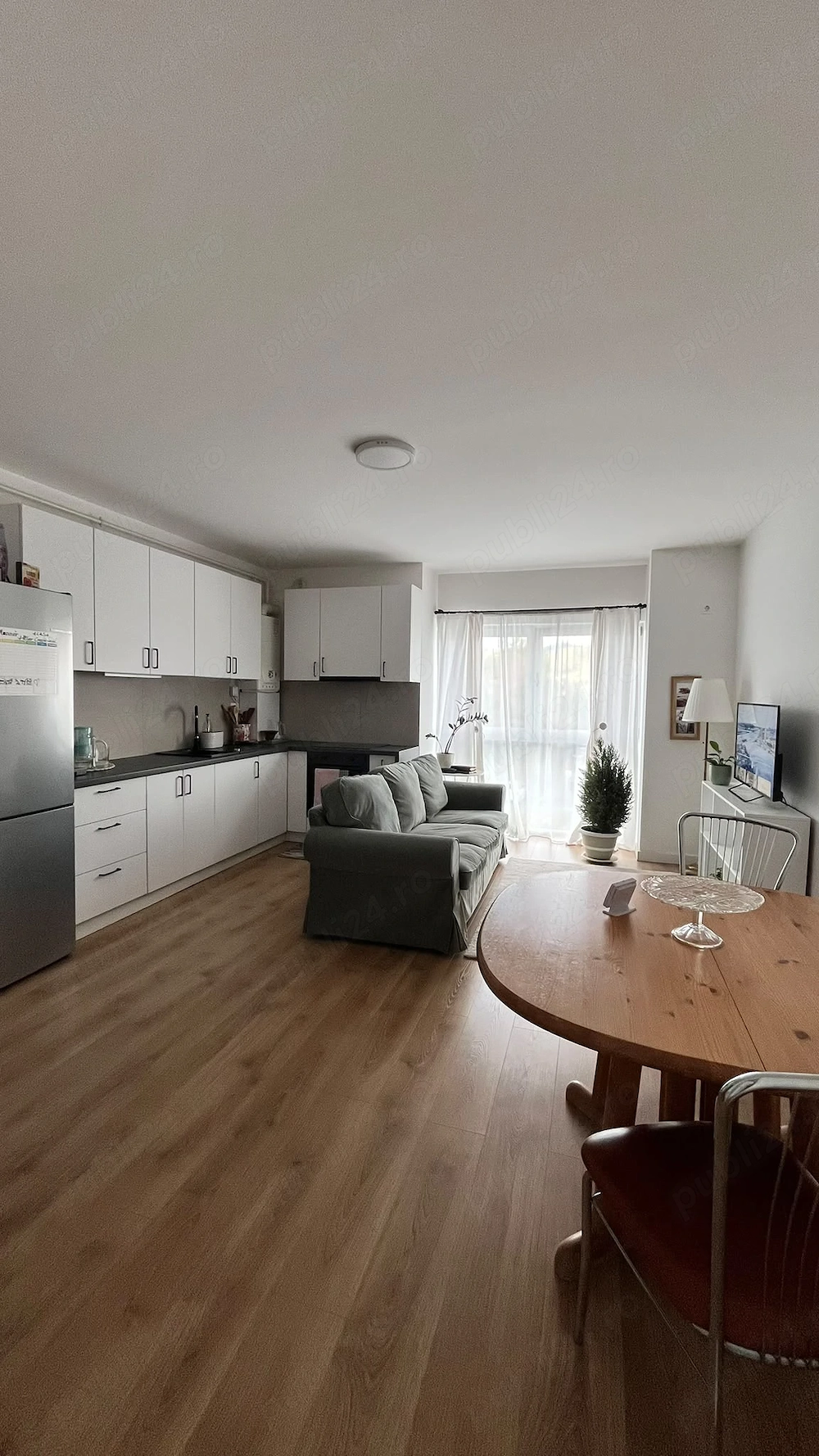 Baia Mare:apartament cu 3 camere de închiriat bloc nou, parcare inclusă, vedere spre munte și pădure
