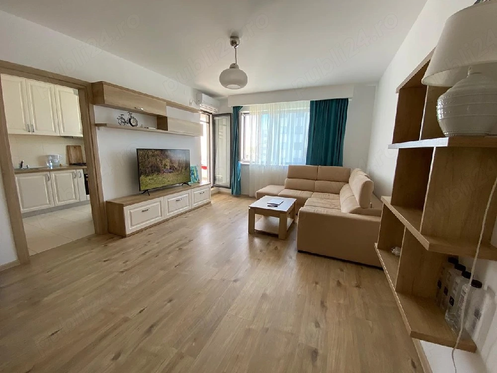 Apartament 3 camere de închiriat 
