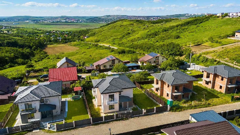 Persoana fizica Casă P+1 MIROSLAVA 