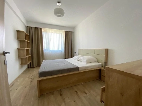 Apartament 3 camere de închiriat