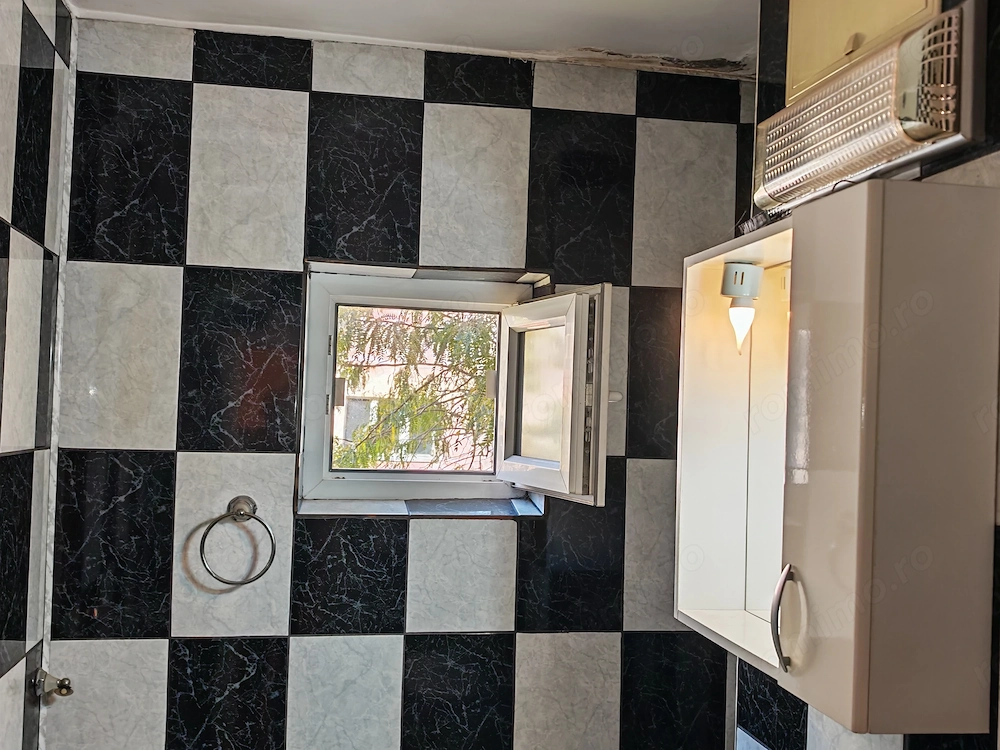 Lipovei-Sever Bocu , 2 camere etajul 2 (5/13)