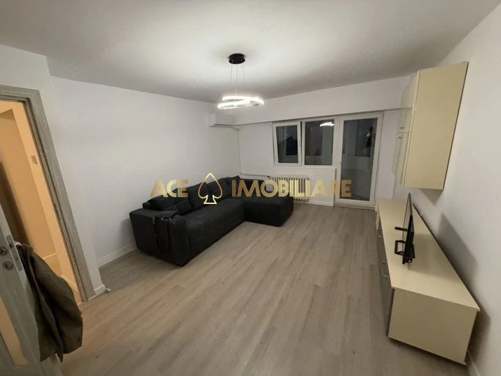 Garsoniera de inchiriat | Unirii | Metrou | Mobilat