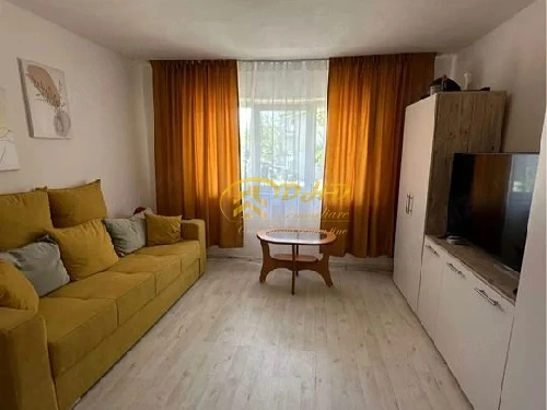 Apartament cu 3 camere in zona Miroslava.