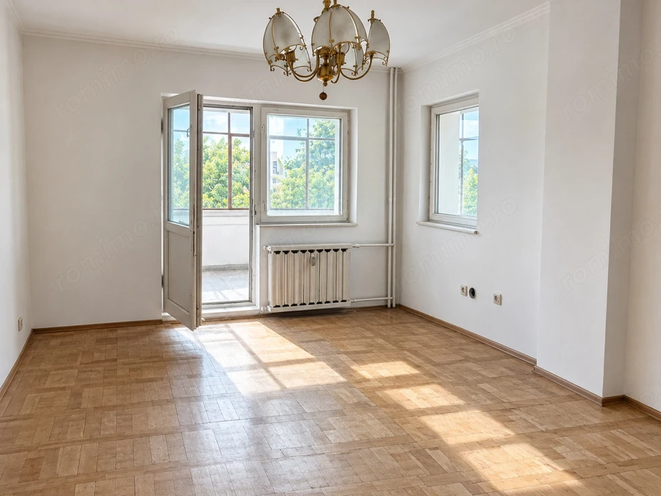 Apartament 3 camere Craiovei, fond nou, etaj 1