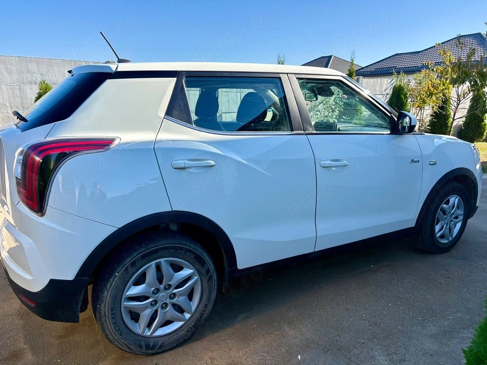 SUV Ssangyong Tivoli 1.5 TGDi,163cp Grand White, 33.000km 