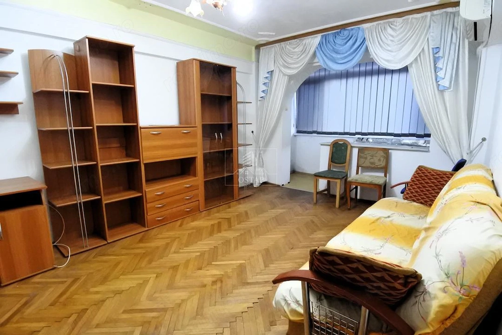 Apartament 3 camere decomandate, etaj 7, 2 băi, 2 balcoane, zona Narcisa