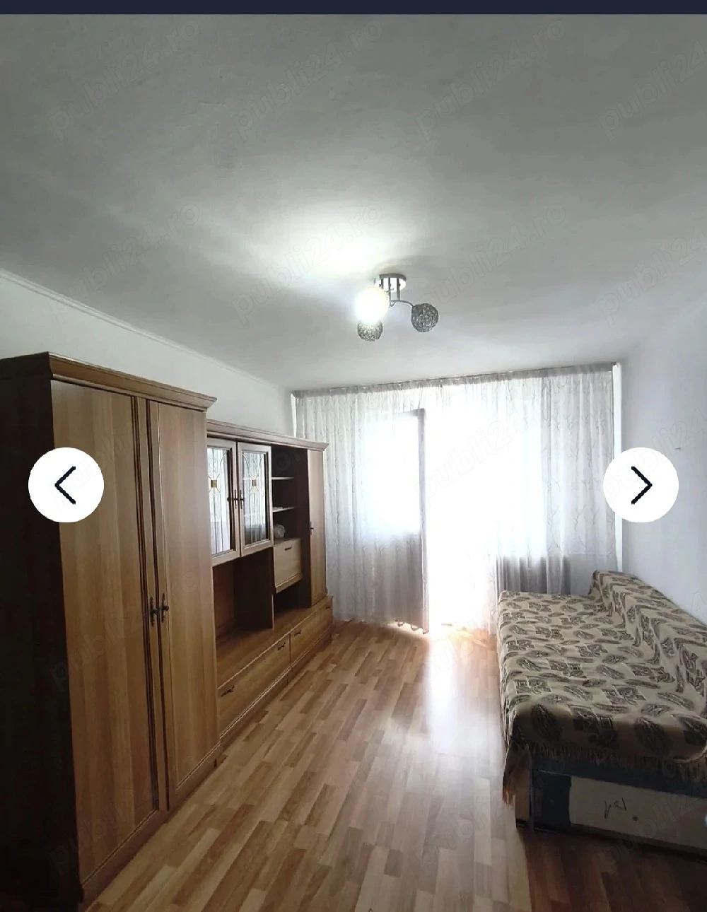 Apartament 3 camere de vânzare