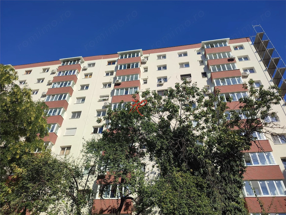 Vanzare apartament 2 camere Teiul Doamnei