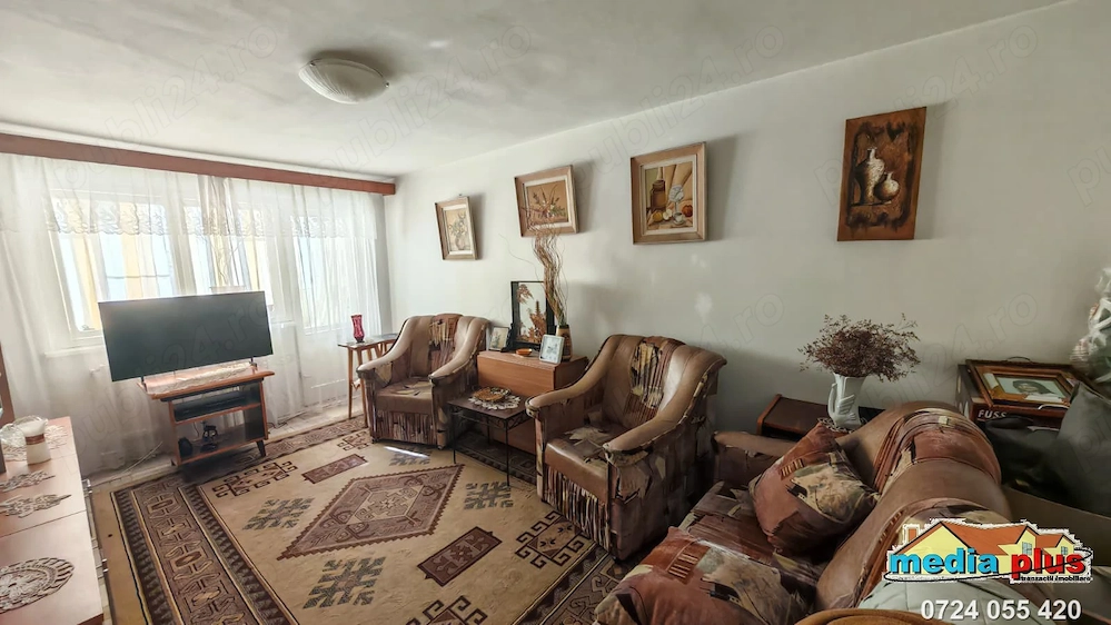 Apartament  2 camere decomandat - Micro 19