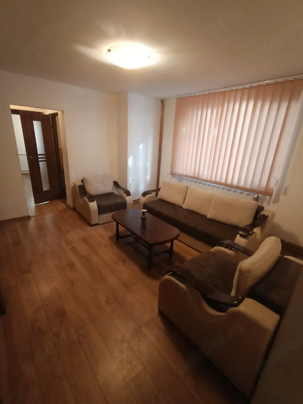 Langa Piata Operei,2 min pe jos ,Cu Centrala Proprie,Liber,400 E,De Vazut