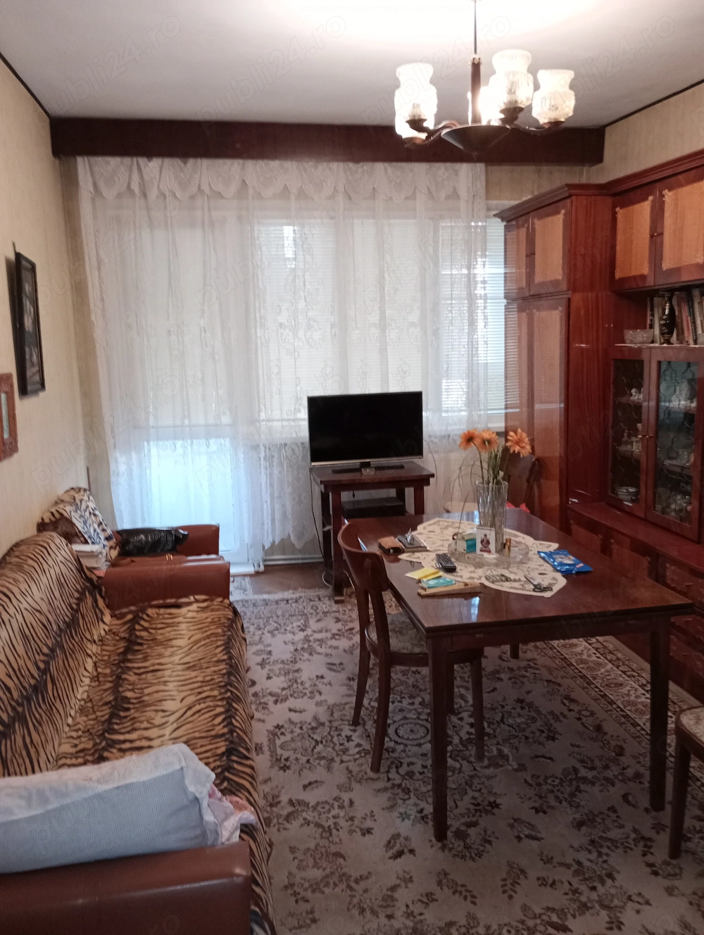 Apartament 3 camere decomandat, Mazepa 1, etaj 4