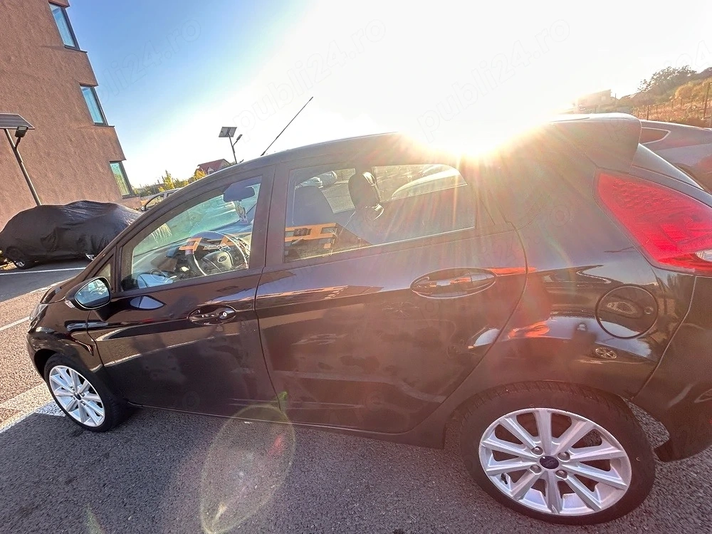 Ford Fiesta 1.3 Benzină   2010   Manuală   Distribuție nouă   240.000 km