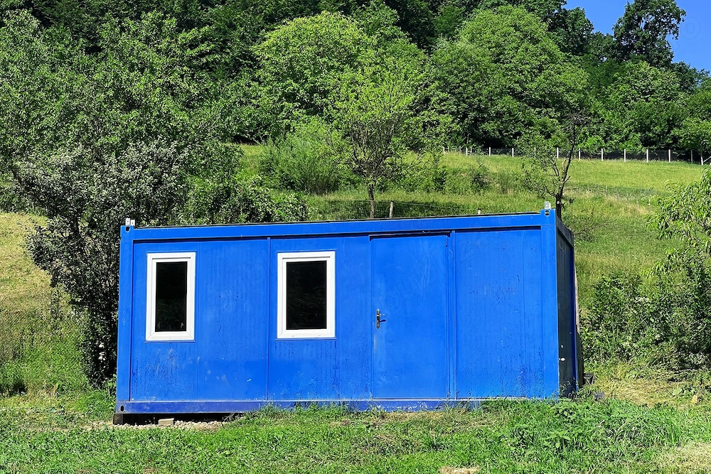 Vând container metalic, tip locuință