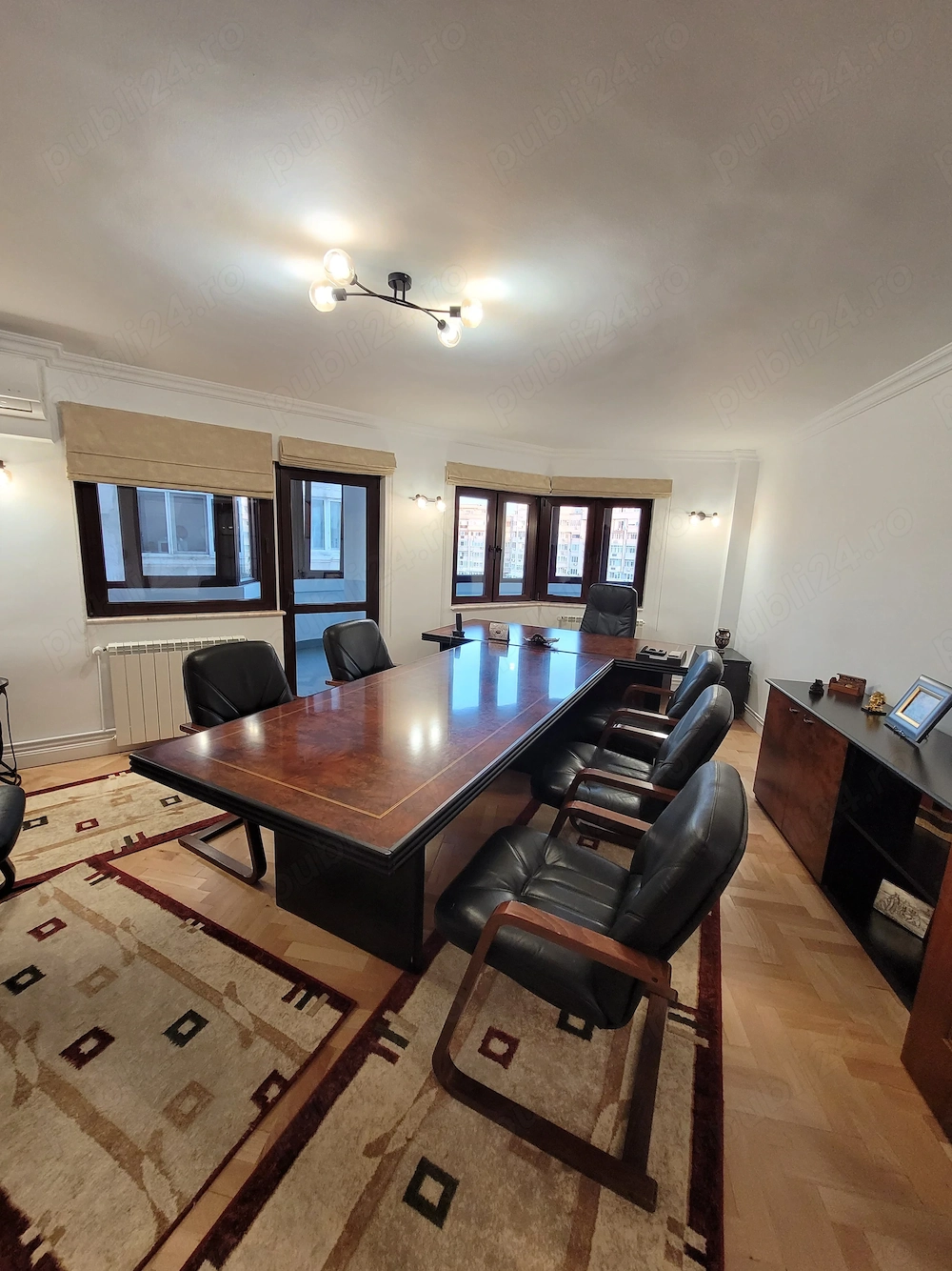 Decebal birou 3 camere