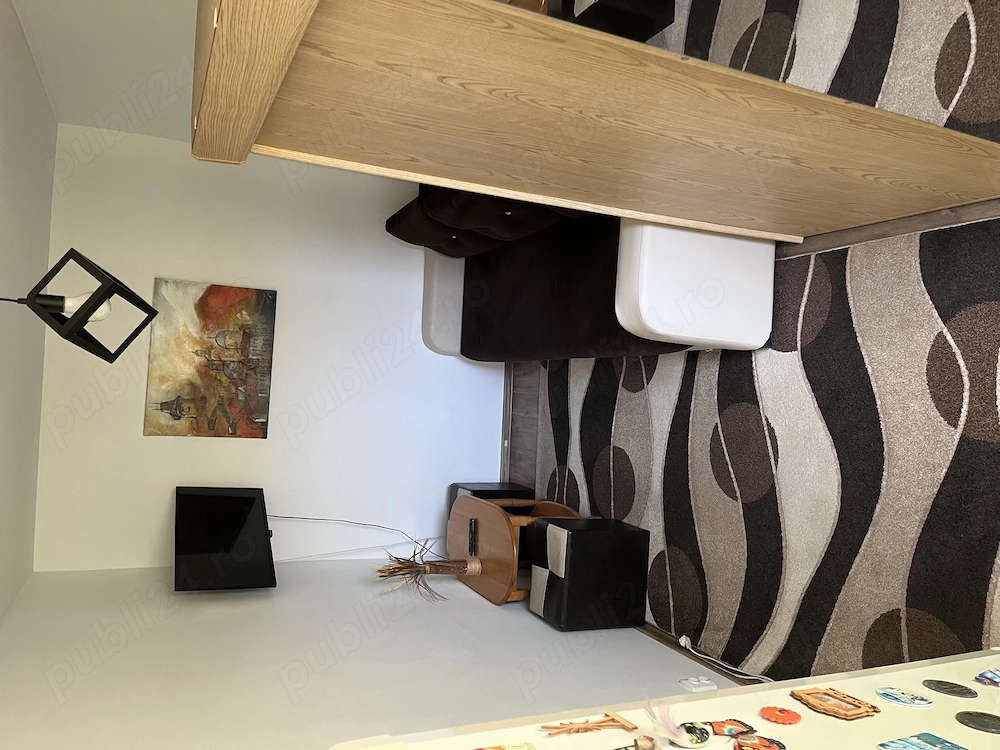 Apartament 2 camere , zona intim Resita 