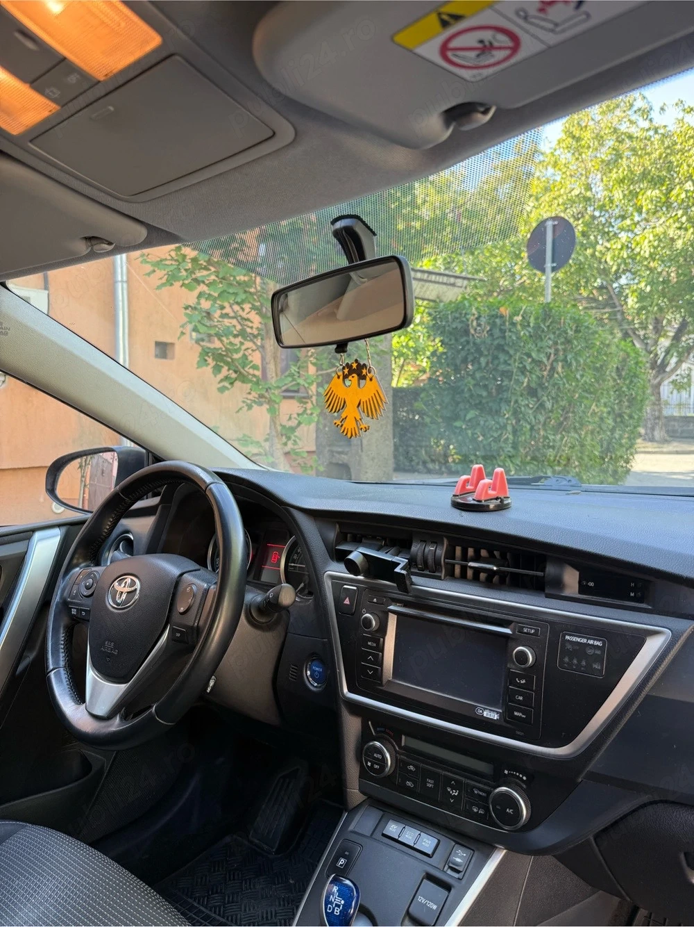 Toyota Auris Hybrid