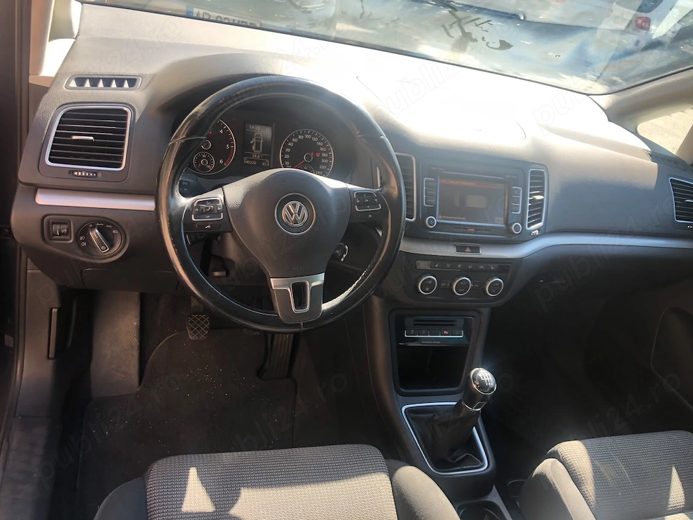 Vand Volkswagen Sharan 2015 Manuala