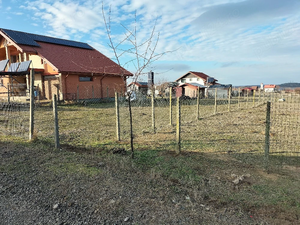 Vanzare teren intravilan