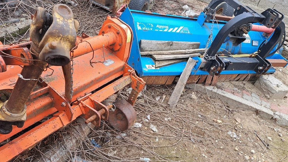 vand tocator pentru tractor-lastaris si vegetatie nedorita