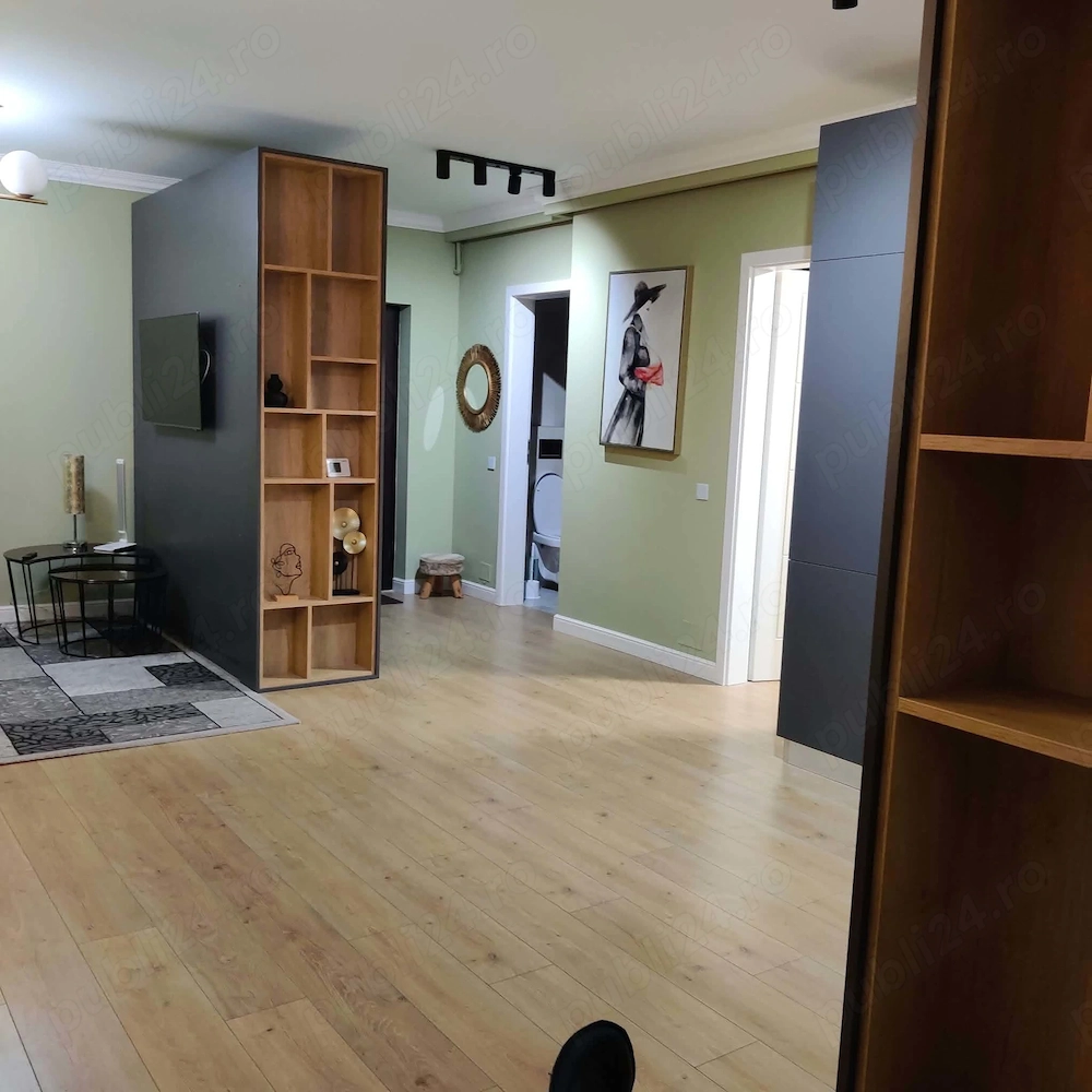 Dau în chirie apartament în Florești la BMW