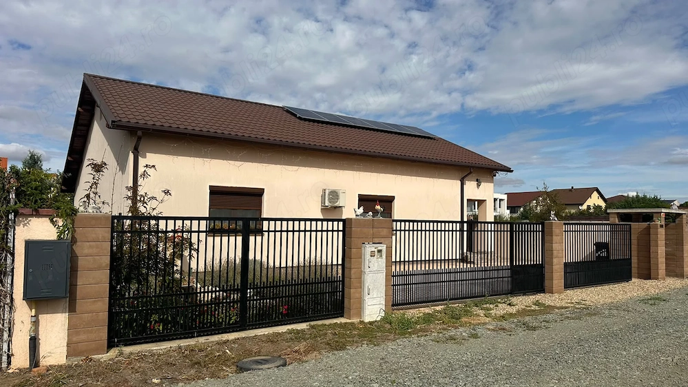 Proprietar vand casa Dumbravita