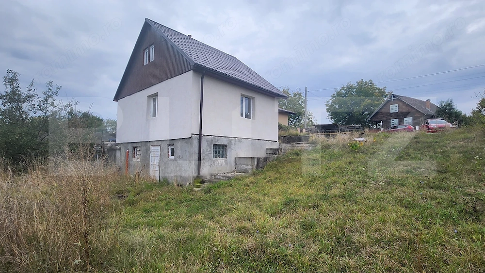Casa de vanzare, 60 mp, teren 1500 mp, zona Livezeni
