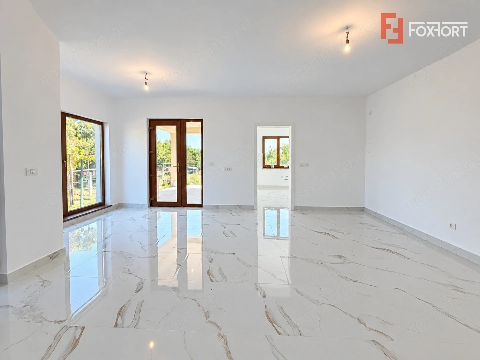 Casa individuala cu 4 camere, teren 900 mp, cu toate utilitatile - Sanandrei
