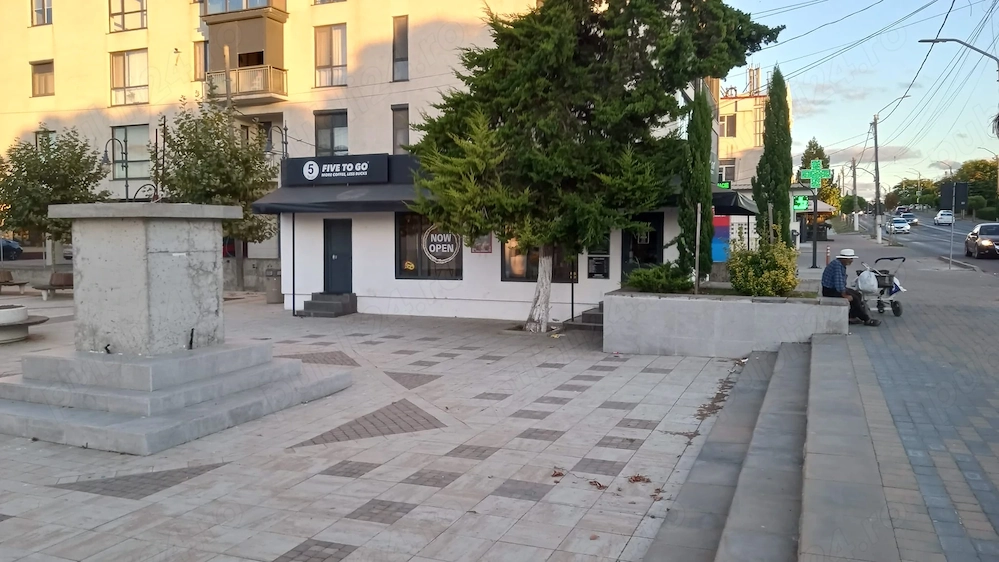 Inchiriez spatiu comercial Ovidiu, Constanta