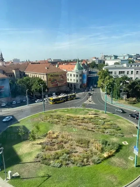 3 camere CLINICILE NOI, centrala proprie