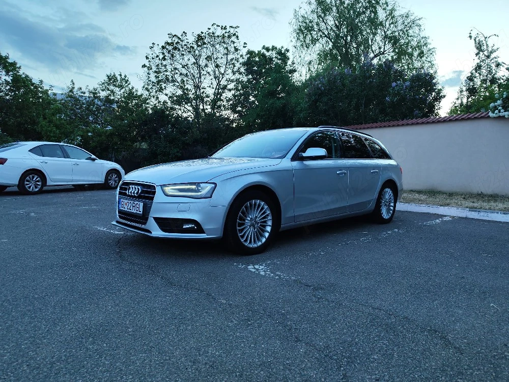 Vând Audi A4 B8,5
